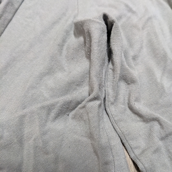 CAbi Gray Long Sleeve Blouse size small - Picture 7 of 8